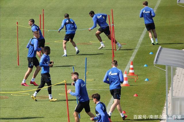 翟晓川18分首钢胜深圳 程帅澎26分浙江胜福建