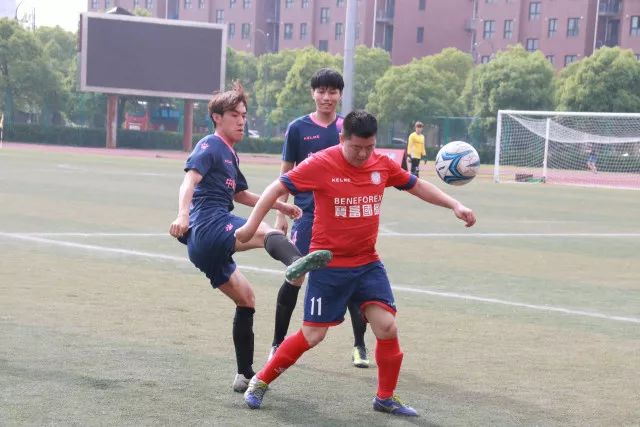 9次扑救力保球门不失    库尔图瓦获全场最高分